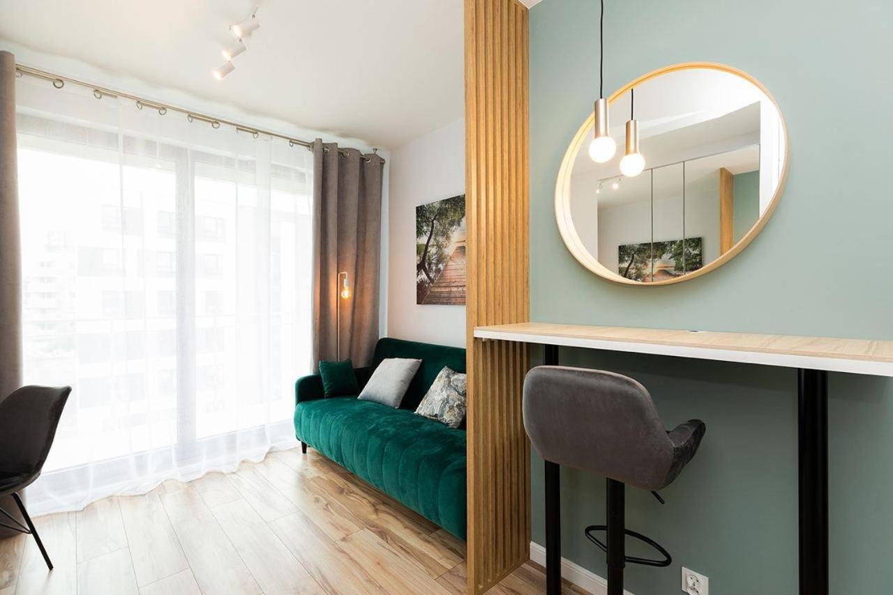 Easy & Comfortable, With Balcony, Very Close To The Center Warsaw Exterior photo